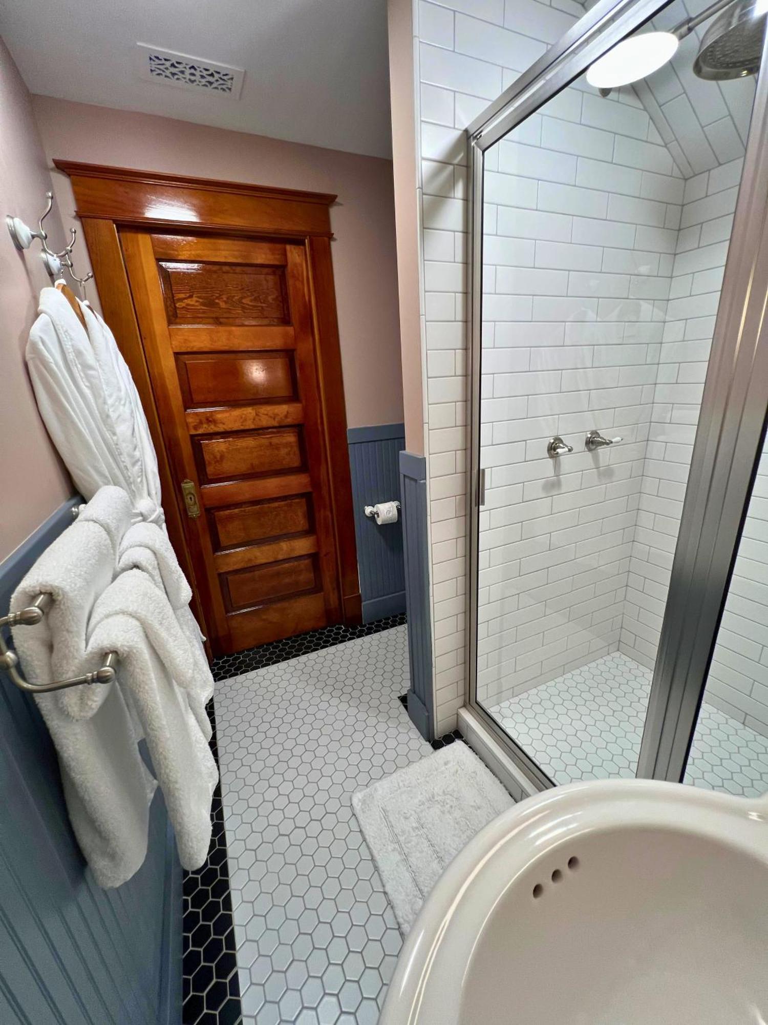 Martha'S Bed And Breakfast Линкольн Экстерьер фото